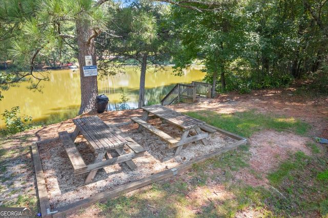 3520 Lester Court SW, Lilburn, GA 30047