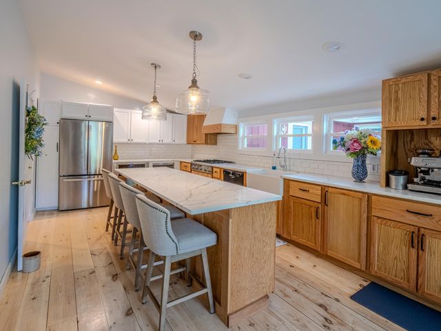353 Stonehenge Lane, Poultney, VT 05764