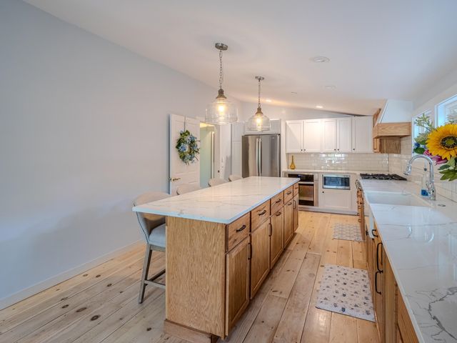 353 Stonehenge Lane, Poultney, VT 05764