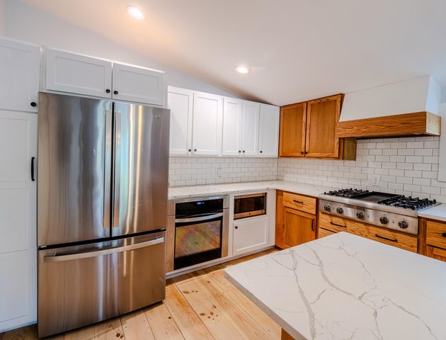 353 Stonehenge Lane, Poultney, VT 05764