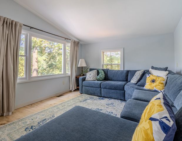 353 Stonehenge Lane, Poultney, VT 05764