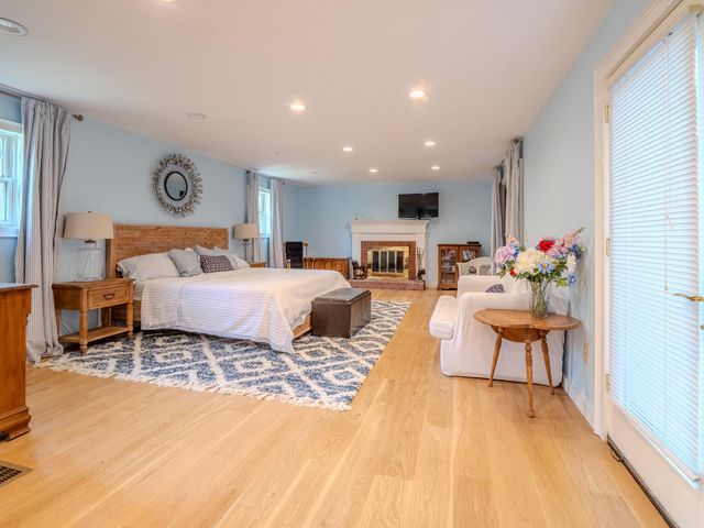 353 Stonehenge Lane, Poultney, VT 05764