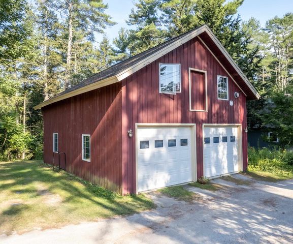 353 Stonehenge Lane, Poultney, VT 05764