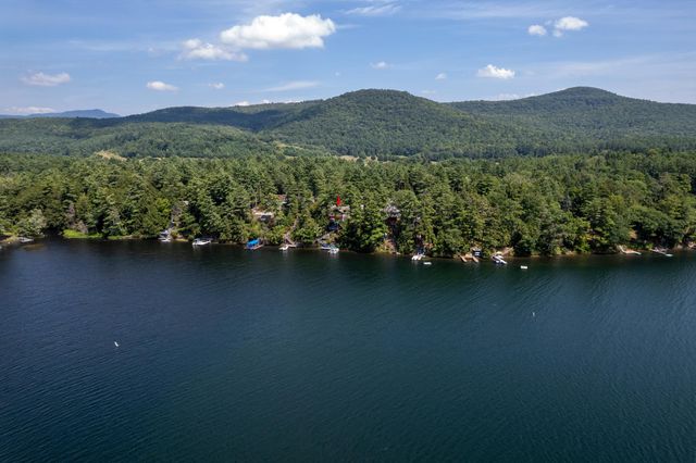 353 Stonehenge Lane, Poultney, VT 05764