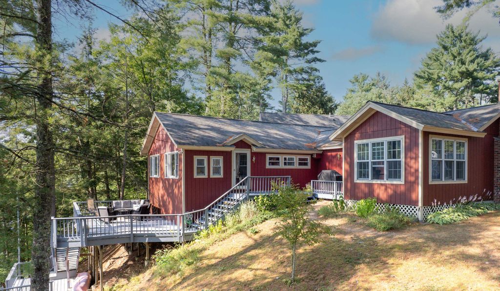 353 Stonehenge Lane, Poultney, VT 05764
