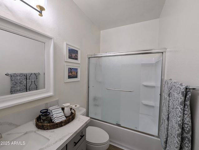 6421 S 23RD Drive, Phoenix, AZ 85041