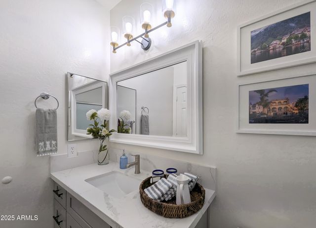 6421 S 23RD Drive, Phoenix, AZ 85041