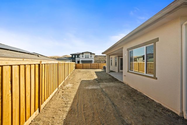 4527 Iron Creek Court, Friant, CA 93626