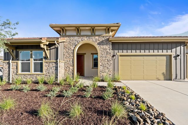 4527 Iron Creek Court, Friant, CA 93626