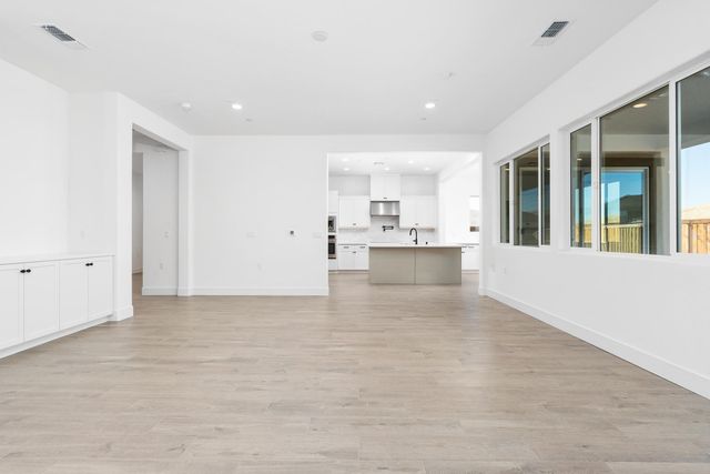 4527 Iron Creek Court, Friant, CA 93626