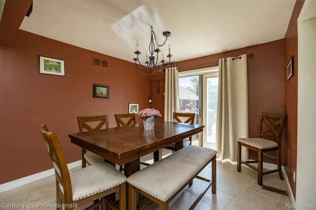 3251 Mann Road, Waterford Charter Township, MI 48346