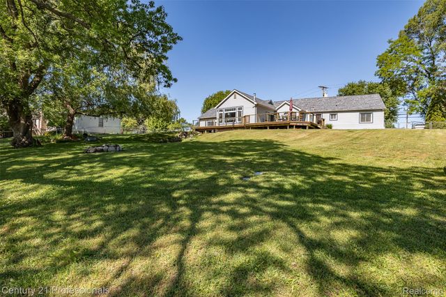 3251 Mann Road, Waterford Charter Township, MI 48346