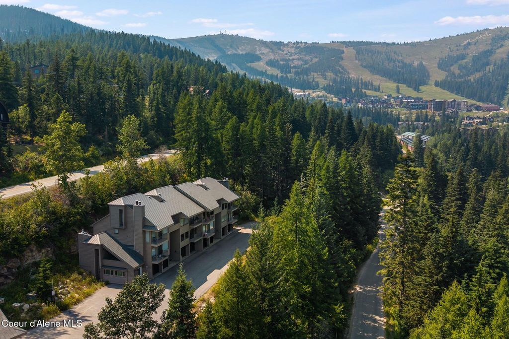 128 Blooming Flower CT, # C2, Sandpoint, ID 83864 photo 2