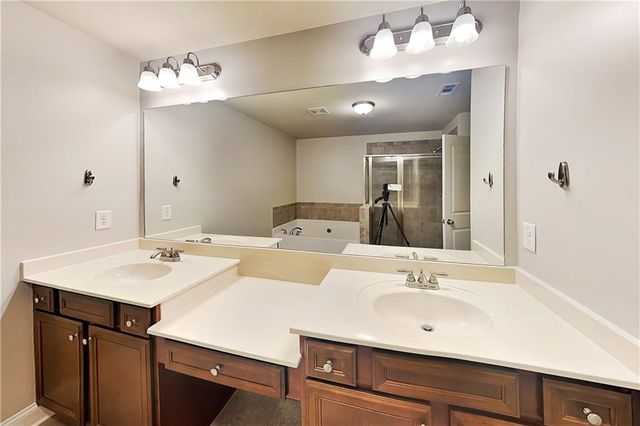 232 Braemore Mill Drive, Lawrenceville, GA 30044