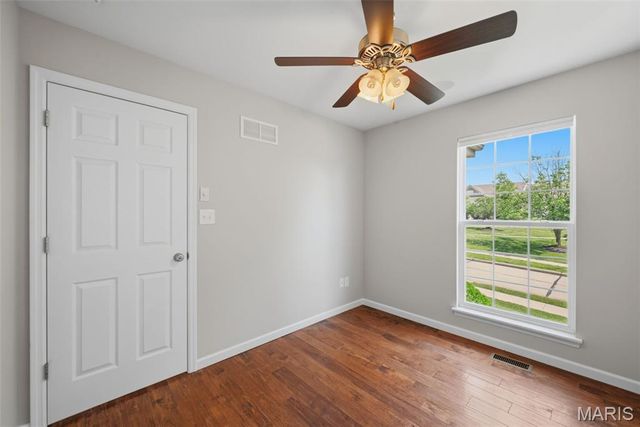 1427 Colonial Drive, St Charles, MO 63304
