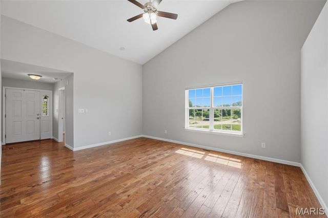 1427 Colonial Drive, St Charles, MO 63304