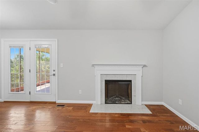 1427 Colonial Drive, St Charles, MO 63304