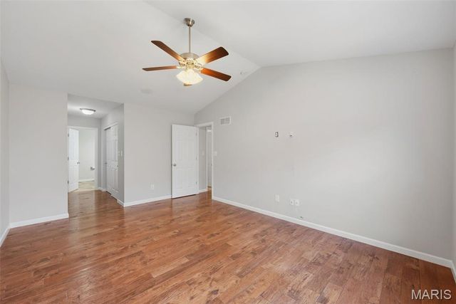 1427 Colonial Drive, St Charles, MO 63304