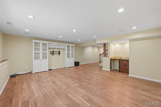 1427 Colonial Drive, St Charles, MO 63304