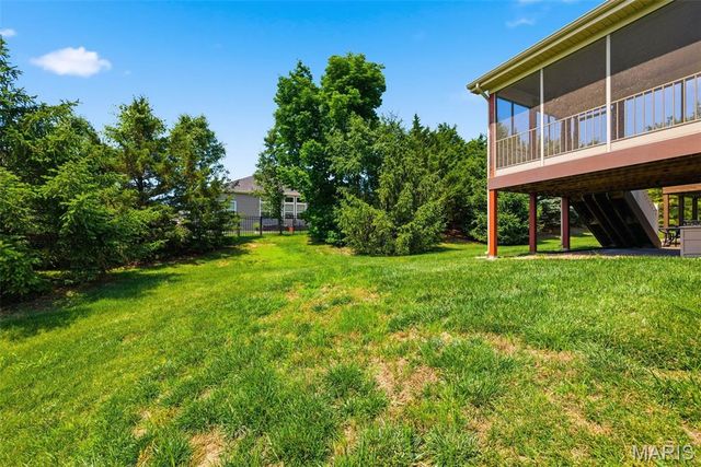 1427 Colonial Drive, St Charles, MO 63304