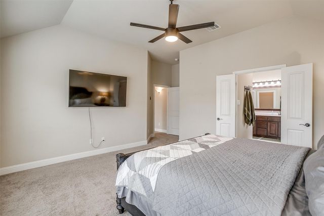 7525 Rothbury Drive, Fort Worth, TX 76179