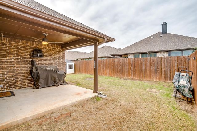 7525 Rothbury Drive, Fort Worth, TX 76179