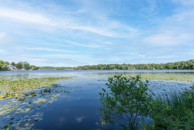 2937 Loehrs Landing Drive, Rutland Twp, MI 49058