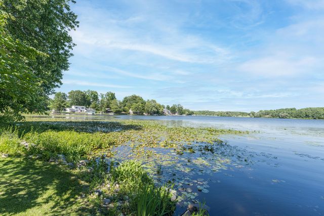2937 Loehrs Landing Drive, Rutland Twp, MI 49058