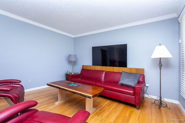 14760 Arcola Street, Livonia, MI 48154