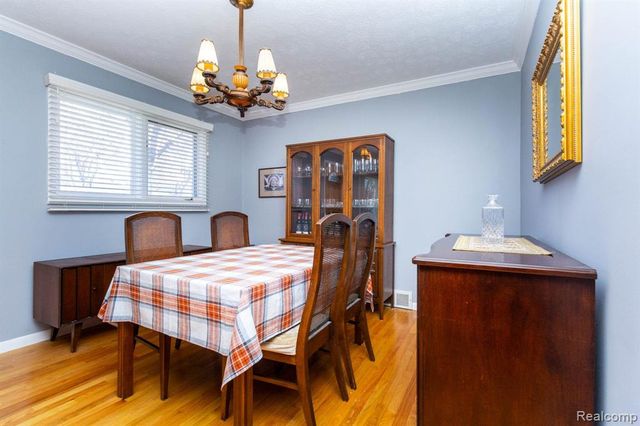 14760 Arcola Street, Livonia, MI 48154