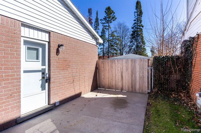 14760 Arcola Street, Livonia, MI 48154