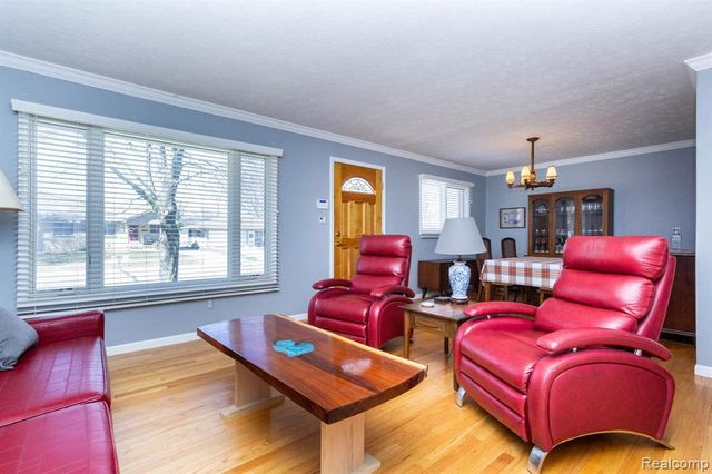 14760 Arcola Street, Livonia, MI 48154