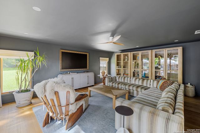 2330 Blanton Dr, San Antonio, TX 78209