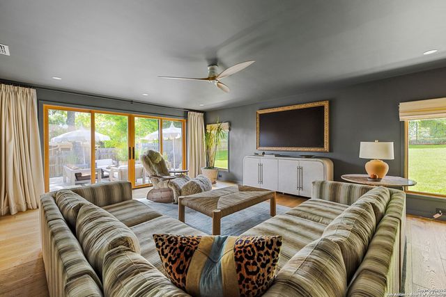 2330 Blanton Dr, San Antonio, TX 78209