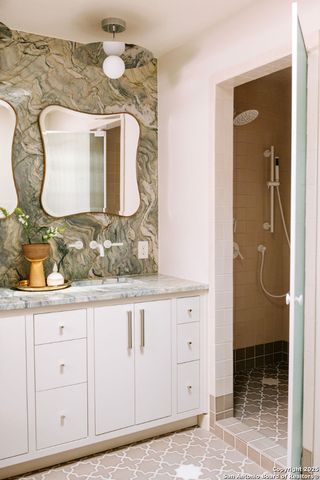 2330 Blanton Dr, San Antonio, TX 78209