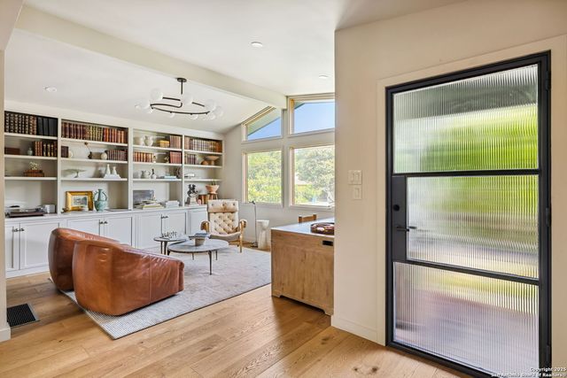 2330 Blanton Dr, San Antonio, TX 78209