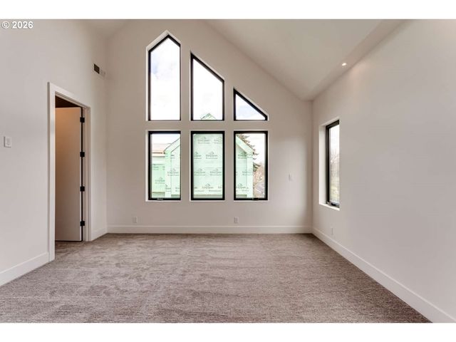 2624 GILHAM Rd, Eugene, OR 97408