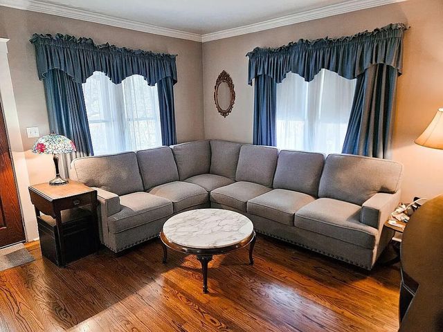 325 W Saint Clair Street, Update, MI 48065