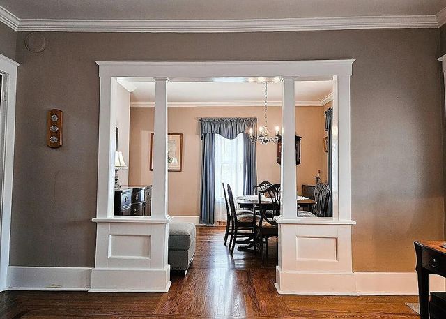 325 W Saint Clair Street, Update, MI 48065