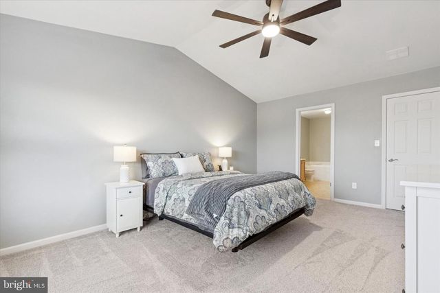 1070 ROSEMONT TER, Pennsburg, PA 18073