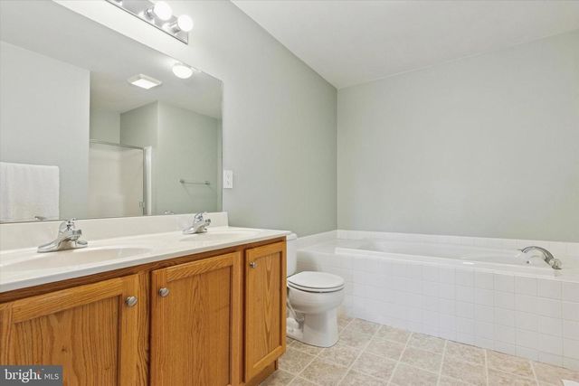 1070 ROSEMONT TER, Pennsburg, PA 18073