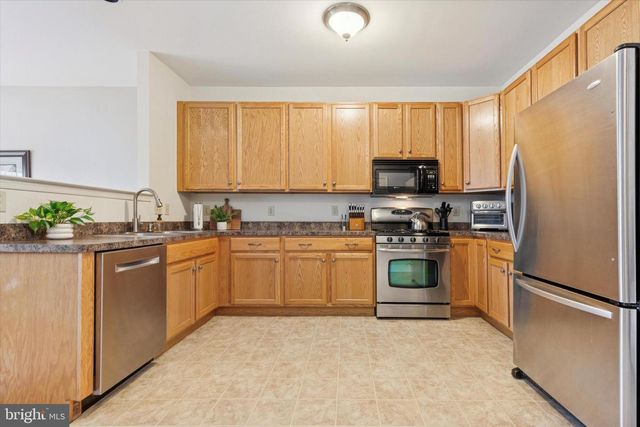 1070 ROSEMONT TER, Pennsburg, PA 18073