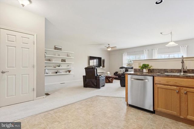 1070 ROSEMONT TER, Pennsburg, PA 18073