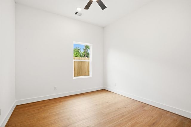 7841 Sunnyhill Street B, Houston, TX 77088