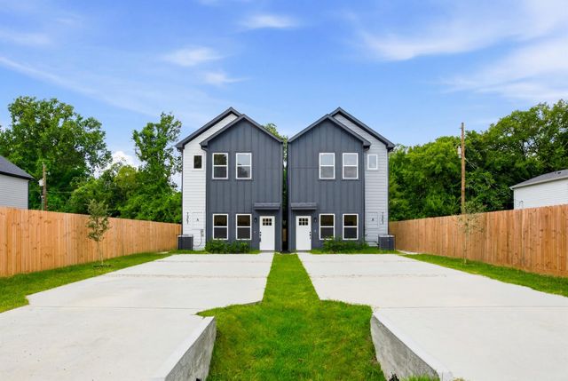 7841 Sunnyhill Street B, Houston, TX 77088