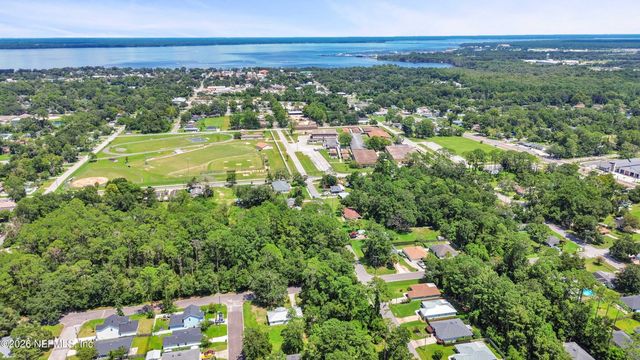 20 N VERMONT Avenue, Green Cove Springs, FL 32043
