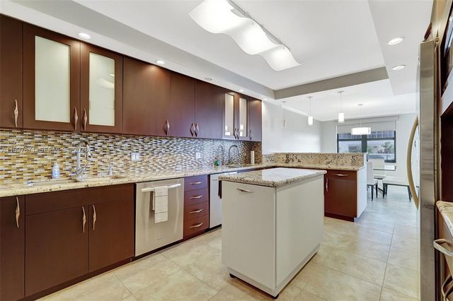 9801 Collins Ave 5S, Bal Harbour, FL 33154