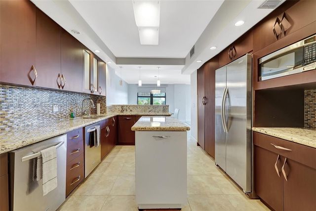 9801 Collins Ave 5S, Bal Harbour, FL 33154