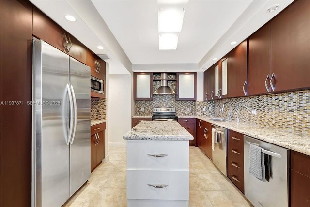 9801 Collins Ave 5S, Bal Harbour, FL 33154