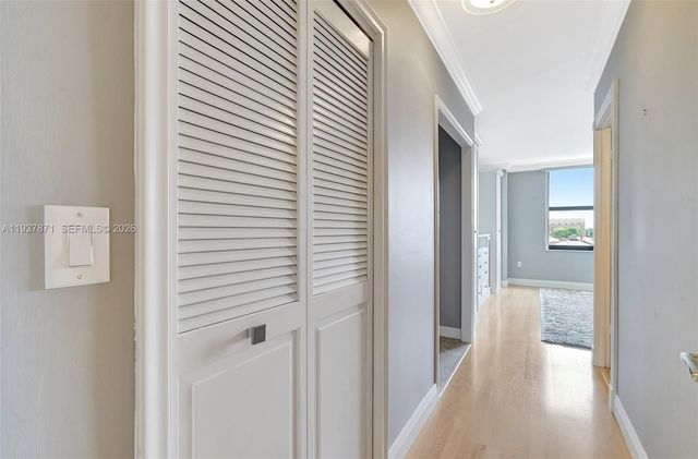 9801 Collins Ave 5S, Bal Harbour, FL 33154